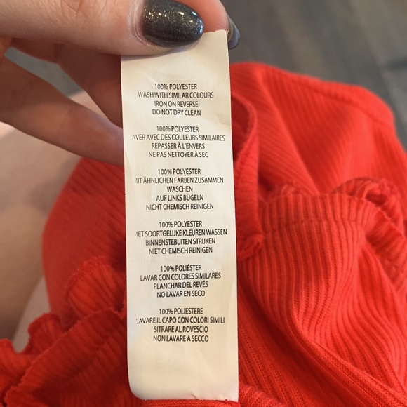 Boohoo red bodysuit with ruffles on top - Picture 4 of 6